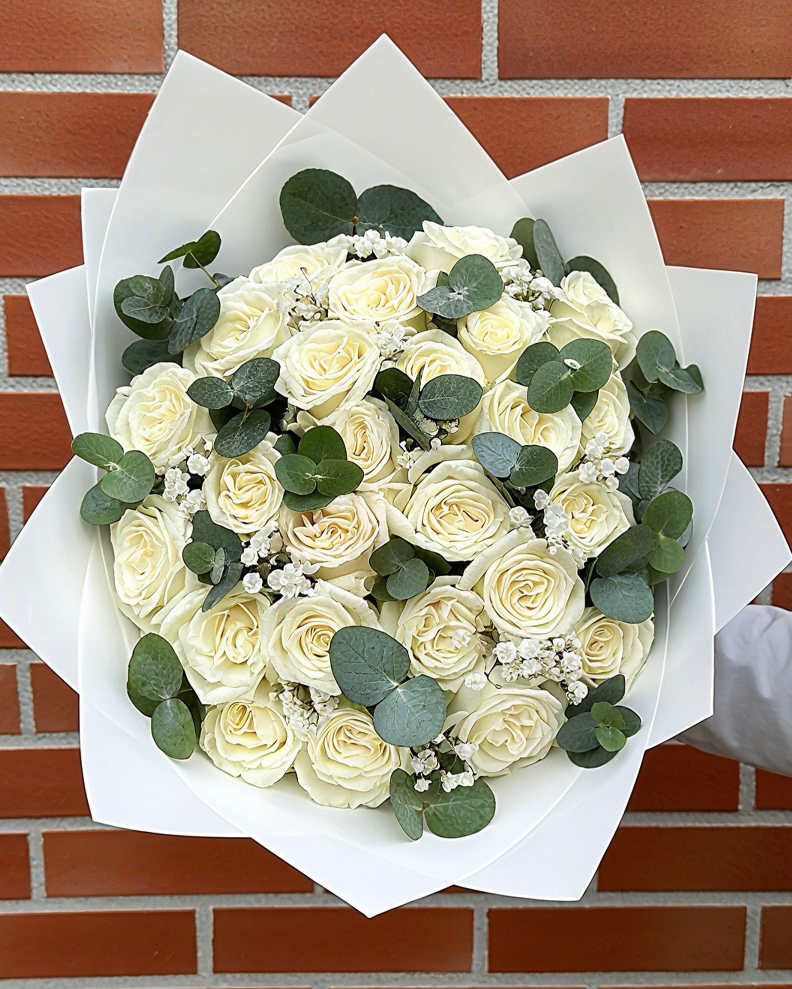 WEDDING WHITE