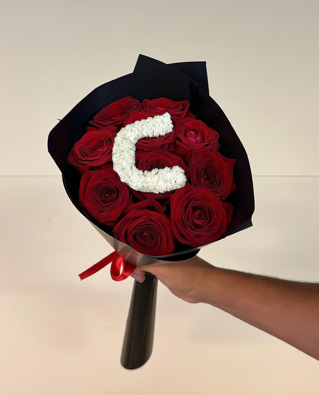 BOUQUET 10 ROSES ROUGES + INITIALE ❤️