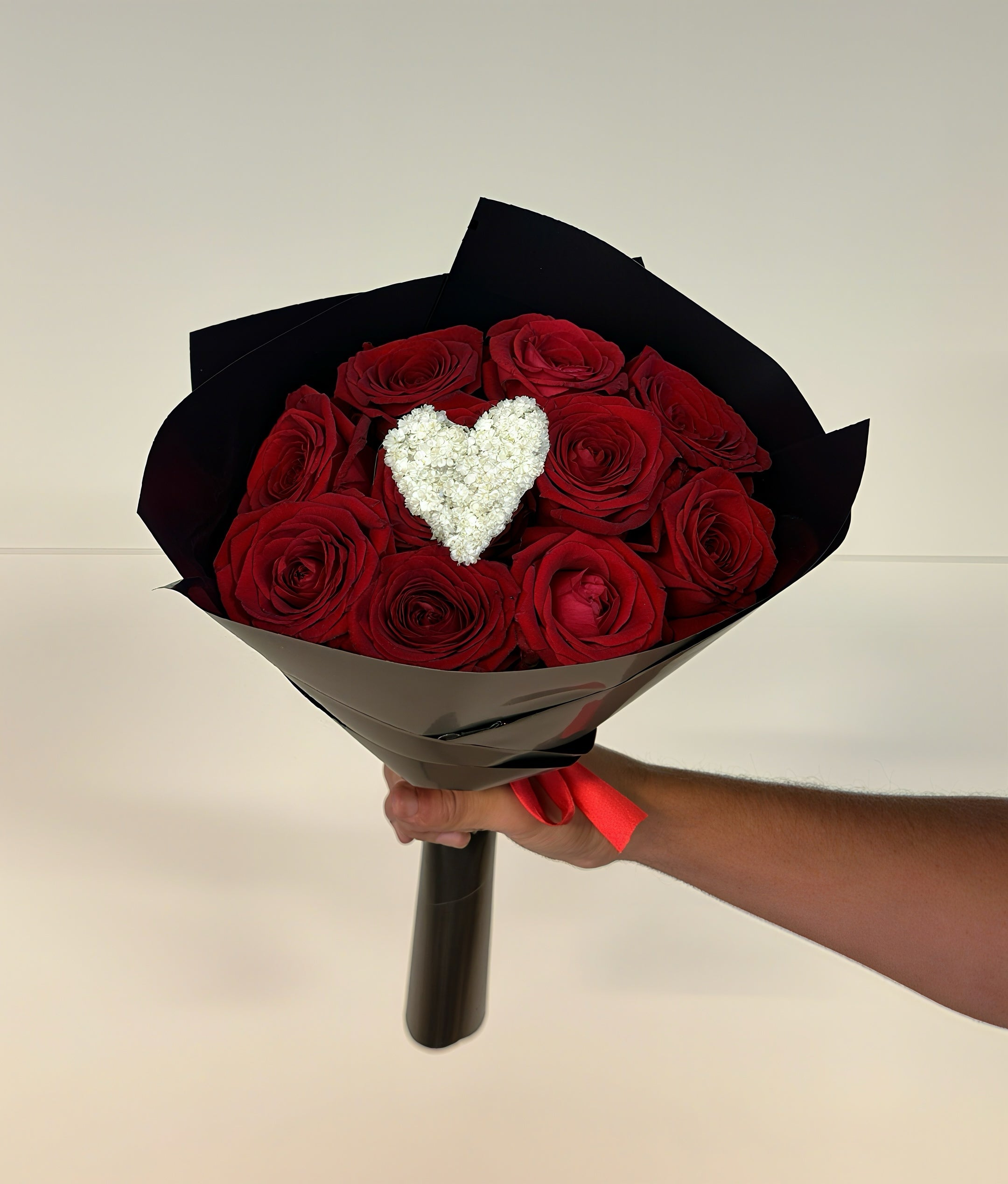 BOUQUET 10 ROSES ROUGES + INITIALE ❤️
