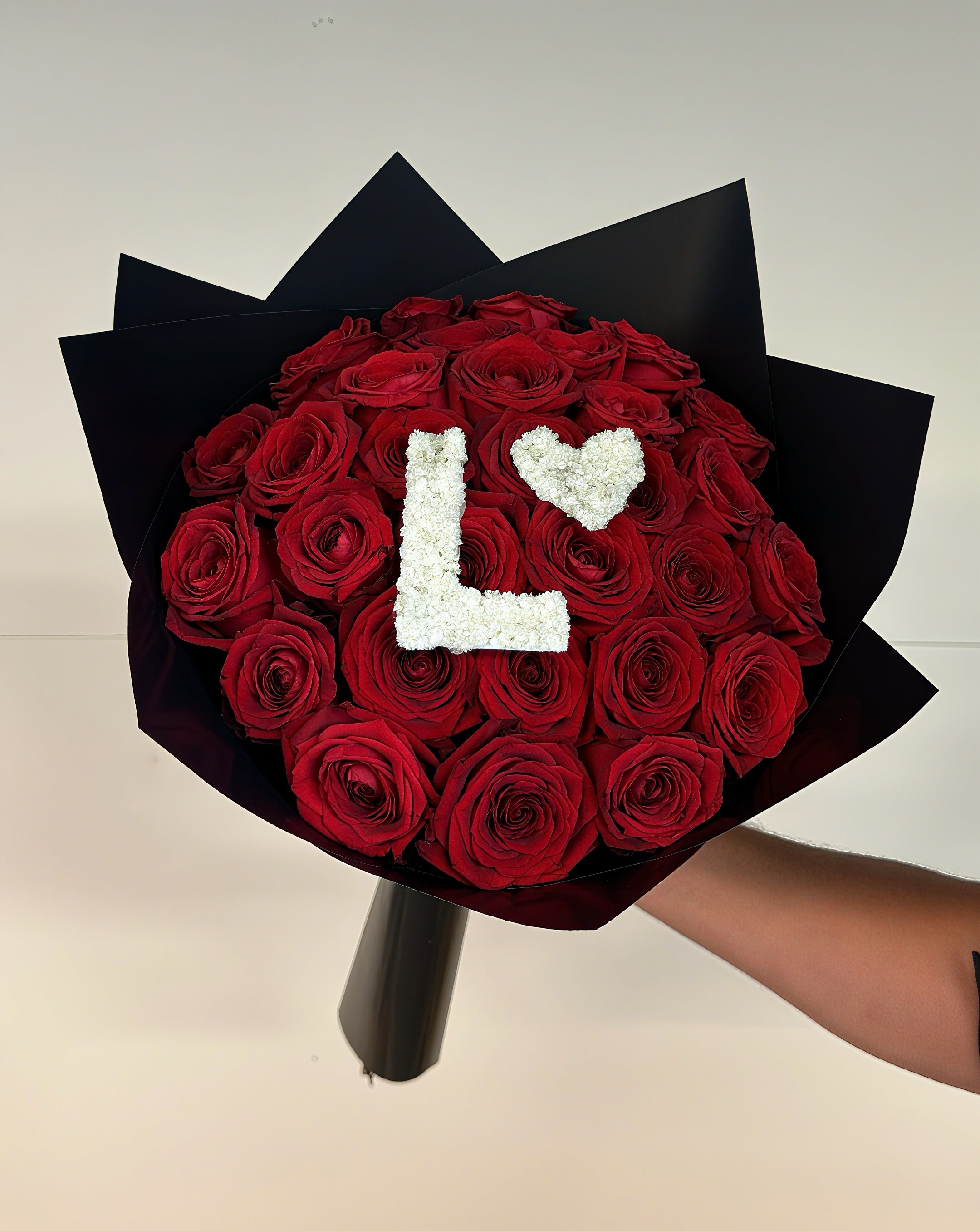 BOUQUET 30 ROSES ROUGES + INITIALE ❤️